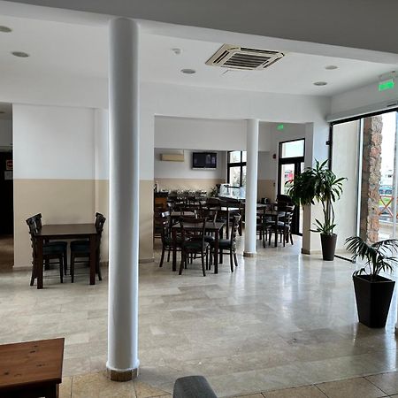 New York Plaza Hotel Apartments Pafos Zewnętrze zdjęcie